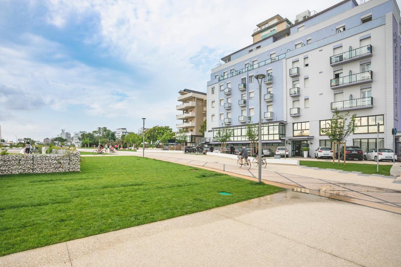 Hotel Baya - In Centro, Sul Mare Milano Marittima Exteriör bild